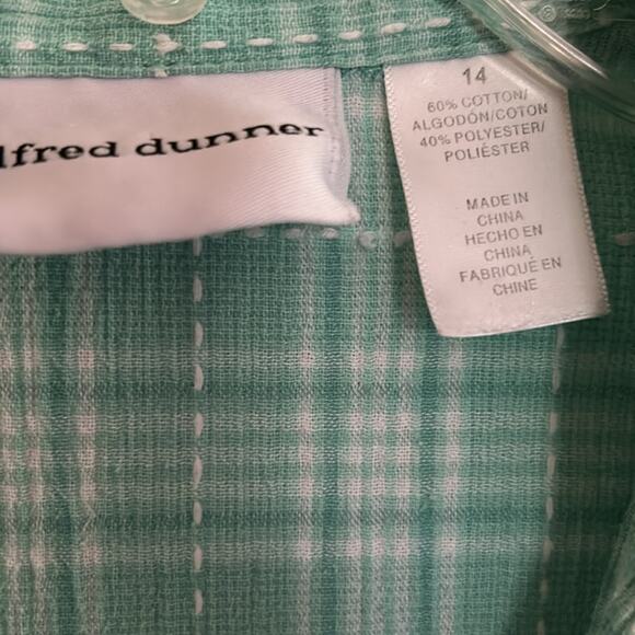 Alfred Dunner women’s size 14 button-down blouse, chest pocket, short sleeves - Picture 2 of 5